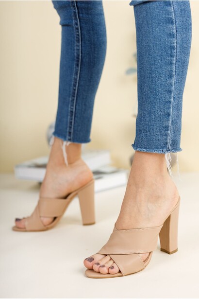 Kadın Çapraz Bantkalın Topuklu Terlik Arone 