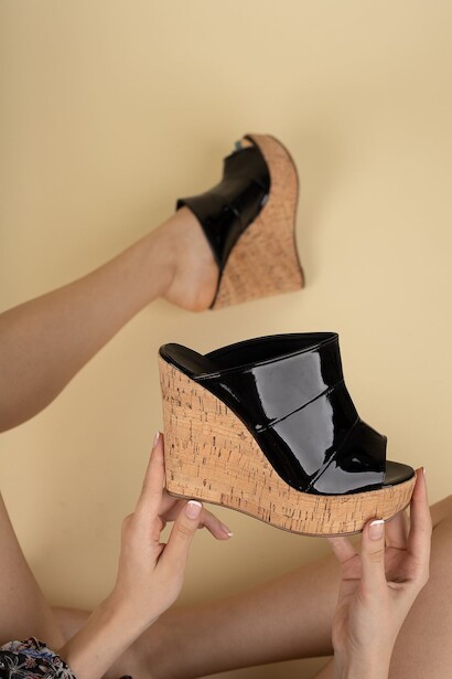 Kadın Mantar Dolgu Topuk Terlik Dakten 