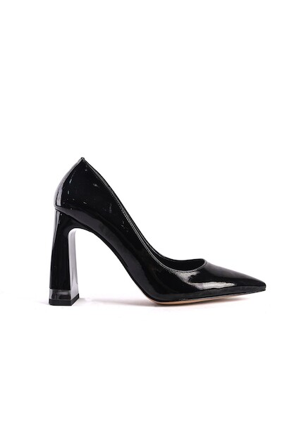 Siyah Rugan Tasarım Topuklu Kadın Stiletto Harly 