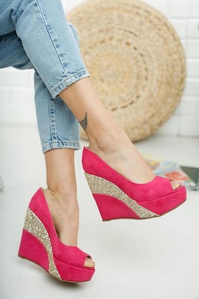 Kadın Burun Açık Dolgu Topuklu Ayakkabı Marvel 