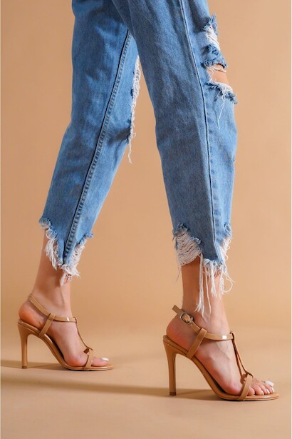 Kadın İnce Bant Topuklu Ayakkabı Nadia