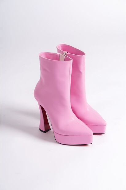 Kadın Sivri Burun Platform Bot Space 