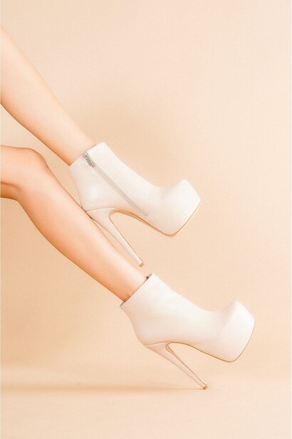 Kadın Yüksek İnce Topuk Platform Bot Punta  Nude Cilt 4