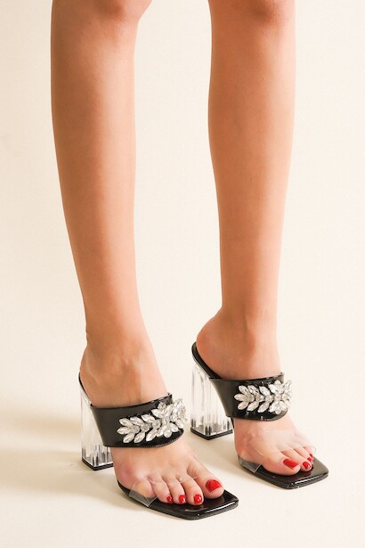 Kadın Taş Detaylı Şeffaf Topuklu Terlik Traja 