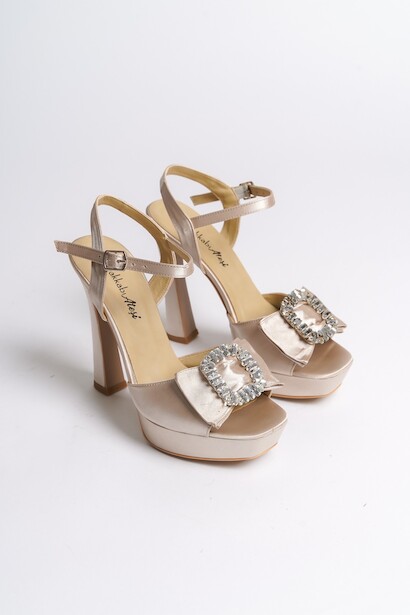 Kadın Özel Tasarım Taşlı Tokalı Alçak Topuklu Platform Ayakkabı Camila