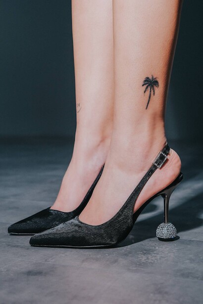 Siyah Parlak Saten Kadın Taş Topuklu Ayakkabı Ciane 