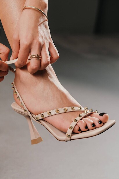 Bej Cilt Çivili Kadın Topuklu Ayakkabı Karelin  Bej 6