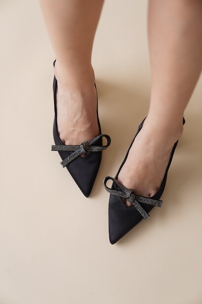 Siyah Saten Tokalı Tasarım Topuklu Ayakkabı Hriya Siyah Saten  6
