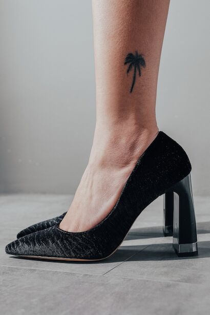 Siyah Kadife Kadife Tasarım Topuklu Kadın Stiletto Harly