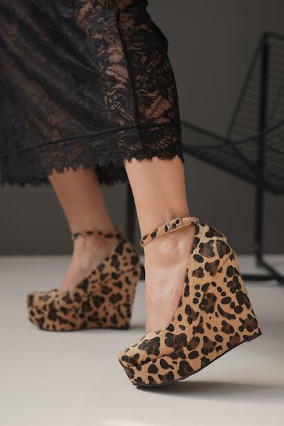 Kadın Dolgu Topuklu Kapalı Ayakkabı Pihu 