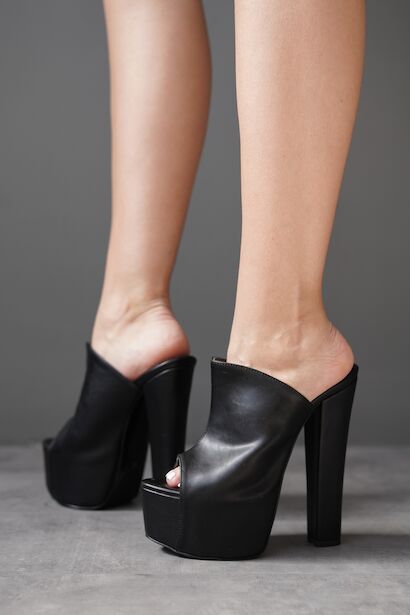 Kadın Kalın Topuk Yüksek Platform Terlik Simsi 