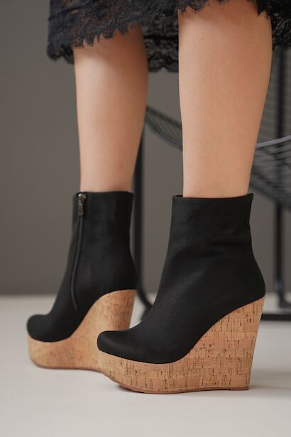Kadın Dolgu Topuk Fermuarlı Bot Daina 