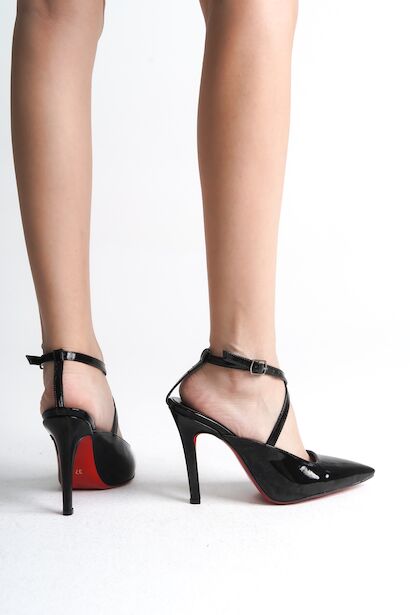 Kadın Arka Açık Tasarım İnce Topuklu Ayakkabı Nolera  Siyah Rugan 4