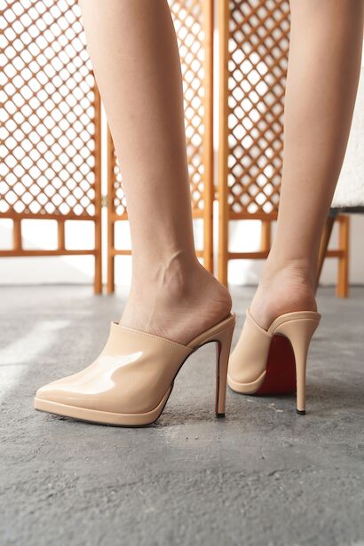 Kadın Kısa Platform İnce Topuklu Terlik Miole  Nude Rugan 4