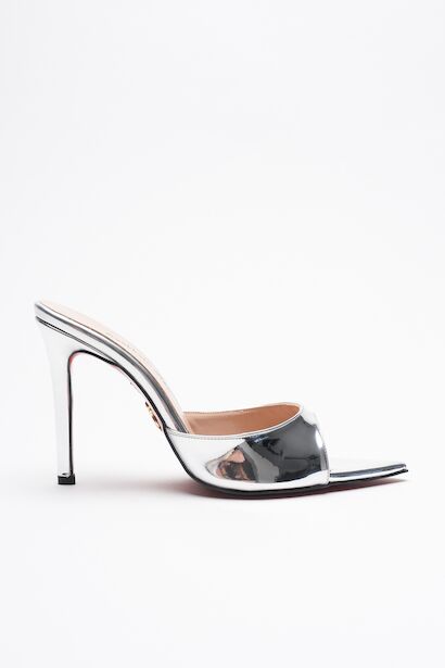 Kadın Sivri Burun İnce Topuklu Terlik Sona 