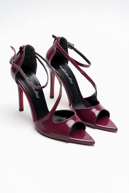 Kadın Çapraz Bantlı İnce Topuklu Ayakkabı Yelar 