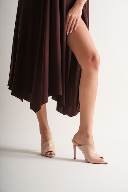 Kadın Tasarım İnce Topuklu Terlik Carolina  Nude Rugan 6