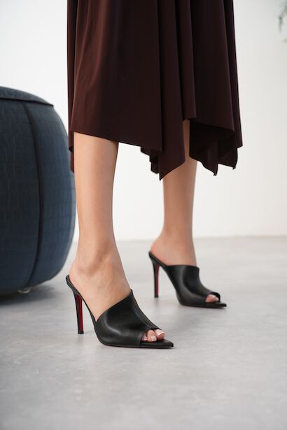 Kadın Tasarım İnce Topuklu Terlik Carolina  Siyah Cilt 6