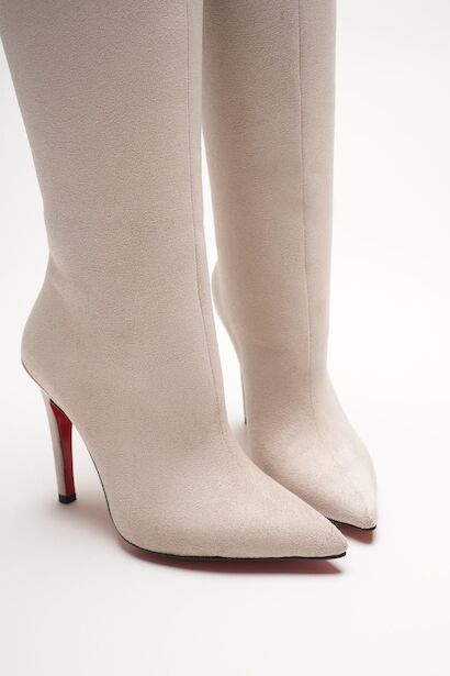 Kadın Sivri Burun Fermuarsız İnce Topuklu Diz Altı Çizme Monias  Bej Dana Süet 6