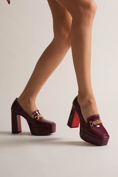 Kadın Platform Tasarım Toka Detaylı Orta Topuklu Ayakkabı Vanera  Bordo Rugan 6