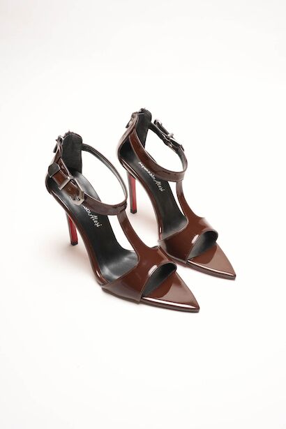 T-bantlı Toka Detaylı Sivri Burun İnce Topuklu Stiletto Ayakkabı Tories 