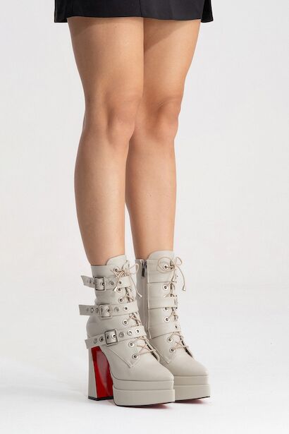 Kadın Üç Tokalı Sivri Burun Yüksek Topuklu Fermuarlı Bot Rugani  Bej 6