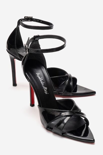 Kadın Çapraz Bantlı Bilekten Bağlamalı Stiletto Topuklu Ayakkabı Sorie 